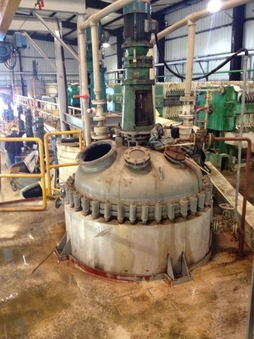 Leaching reaction axe